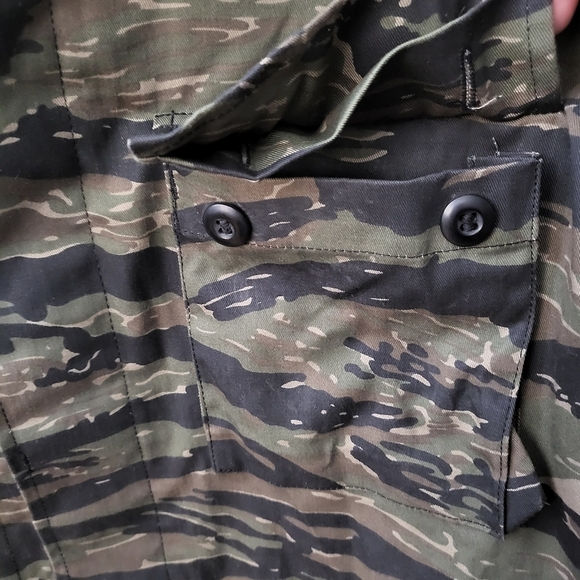 Rothco Tiger Stripe Camouflage Field Jacket BDU Camo Button Men's Small-Reg - Picture 7 of 13